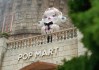 千亿泡泡玛特海外遇冷：增速放缓、机构下调预期
