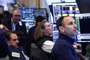 午盘：道指下跌200点 标普指数下跌0.1%
