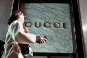 伊朗战争冲击盈利 奢侈品股下挫：爱马仕暴跌14%