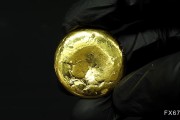 市场策略师：金价极端波动使散户集体观望，短期或面临回调风险
