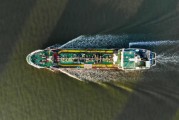 特朗普对伊朗发出新威胁 布伦特原油突破每桶115美元