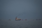 英海事分析公司：霍尔木兹海峡通行出现南北“双通道”