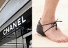 “出门能踩到痰！” 香奈儿新鞋无底设计翻车，网友：奢侈品戏耍有钱人？丨BUG