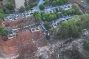 视频|航拍浏阳烟花厂爆炸事故现场，总台记者直击