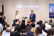 何小鹏：小鹏人形机器人今年底中国量产，明年在更多国家进行交付