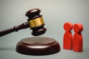 泰格医药董事长、总经理被立案！兴全基金押注2097万股在赌什么？