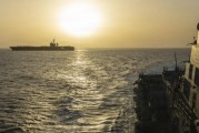 美国延长与伊朗停火后 英国称霍尔木兹海峡发生两起船只遇袭事件