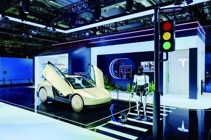 跨界投入 腾笼换鸟 汽车企业加速布局机器人赛道