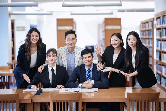 FT最新排名，中欧MBA全球第八，连续十年亚洲第一！