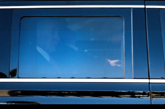 特朗普面临对伊决策:从定点打击到政权更迭,选项逐一浮现