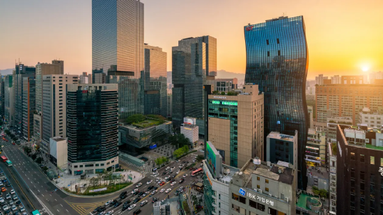 特朗普最新关税举措未影响亚洲市场，韩国Kospi指数创历史新高