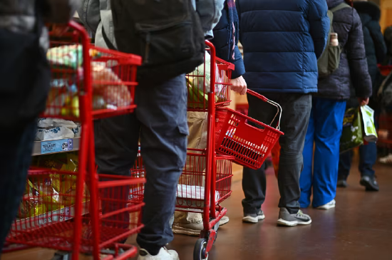 特朗普说得对:美国经济很强劲,但他忽略了核心问题