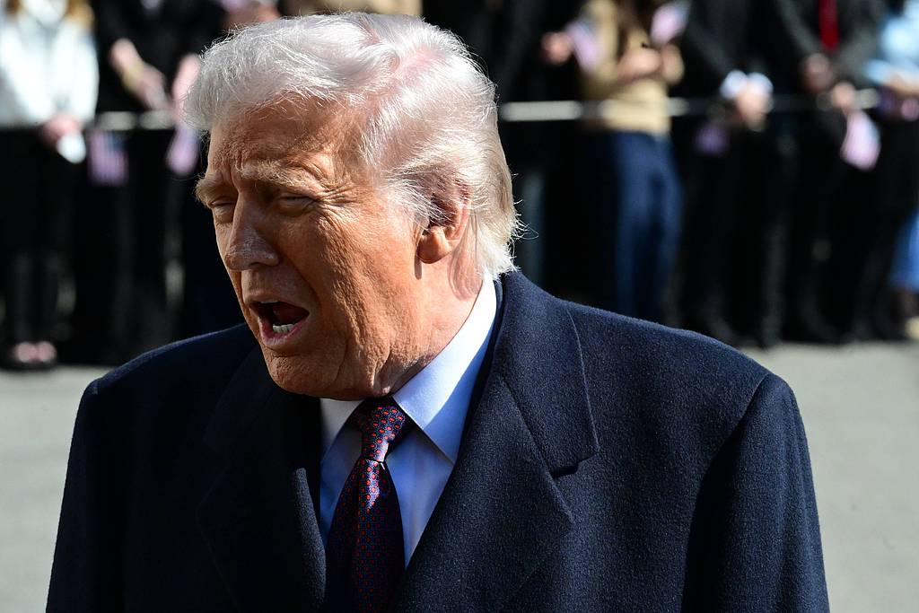 “中东火药桶”炸了！美国以色列对伊朗发起袭击，金价油价或继续飙涨