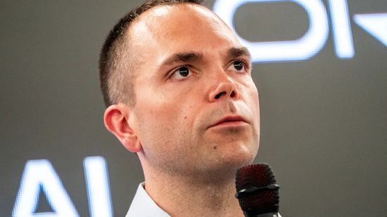 甲骨文财报超预期+上调业绩指引 云业务收入飙升44% 股价盘后大涨