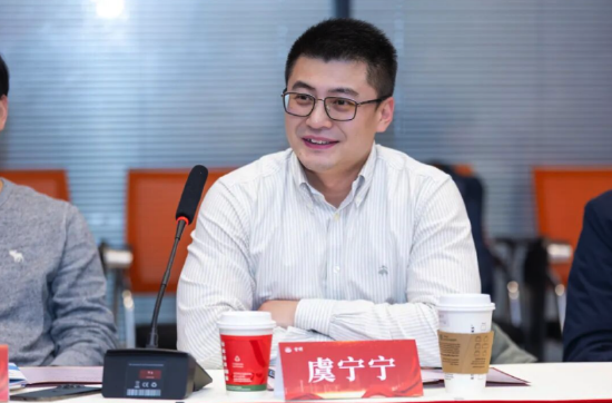 复旦数学获百亿私募金锝持续支持，股票策略投资总监王立峰返校为六位学者颁聘书