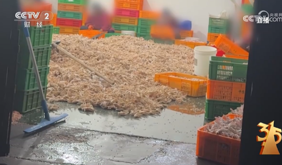 一文看懂 | 央视3·15七弹连发！直击漂白鸡爪、荐股骗局、AI投毒，蜀福香、哈啰租电动车等企业上榜