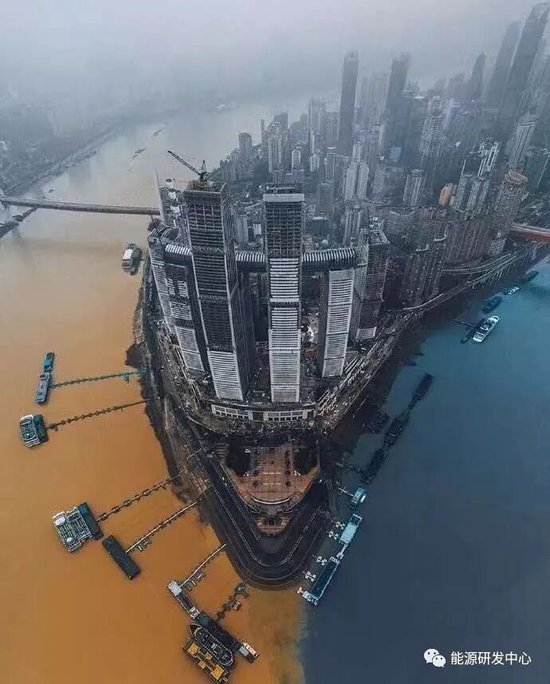 布伦特冲上110美元！伊朗气田被炸点燃中东炸药桶！油价再次大涨