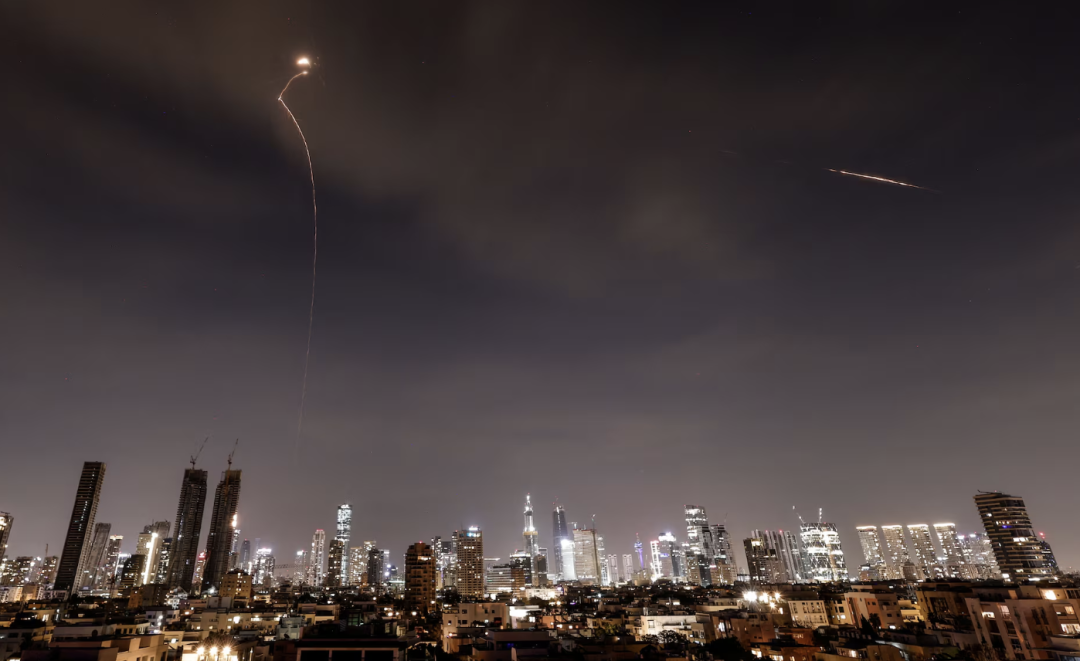 英镑GBPUSD风暴来袭！英国通胀再燃+债市崩压，央行或被迫激进加息