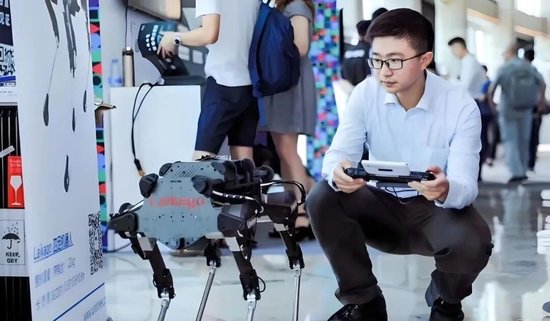 宇树IPO前传：四个90后的杭州聚首