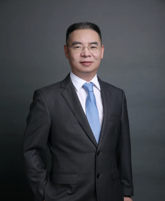 长城基金迎来新掌门：老将邱春杨离任，原督察长祝函升任总经理，代任督察长