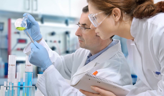 药明康德“炸裂”财报下暗流涌动，实控方五年套现170亿