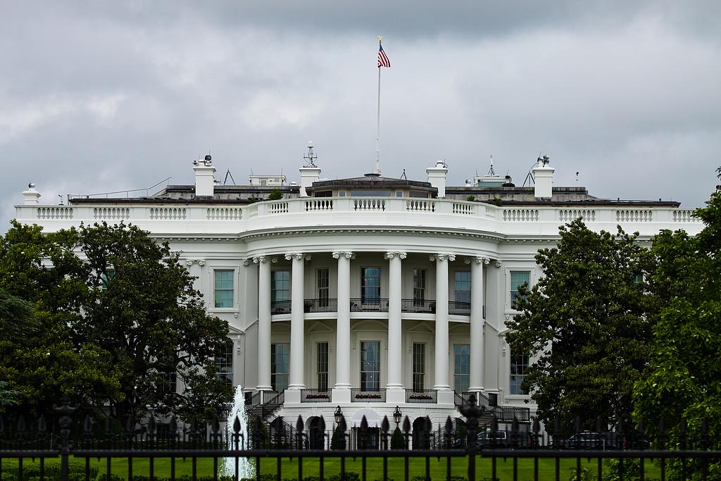 特朗普认定国土安全部“停摆”构成紧急状态