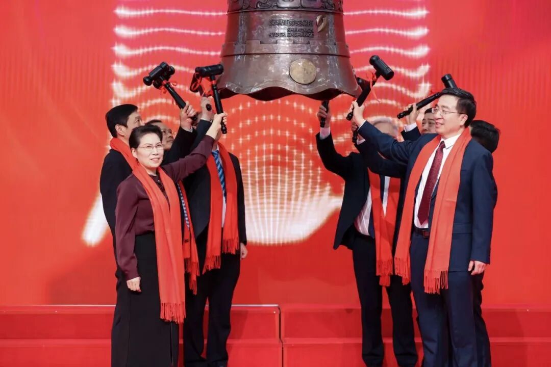 盘中涨超280%，钼业龙头盛龙股份今日上市