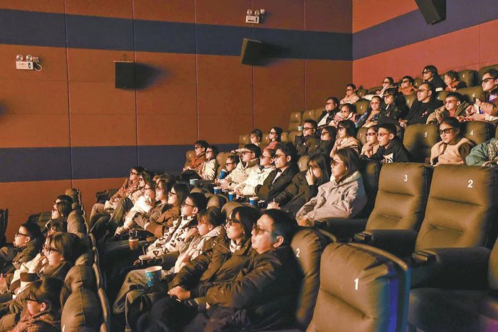 儒意入主,万达电影易帜