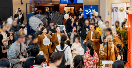 50亿战绩出炉！金茂上海又上热搜了