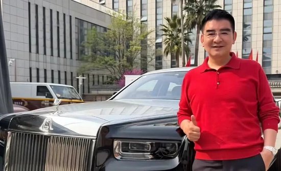 社死现场曝光！陈光标蹭张雪机车“一战封神”流量被打脸，拍马屁拍到了马腿上