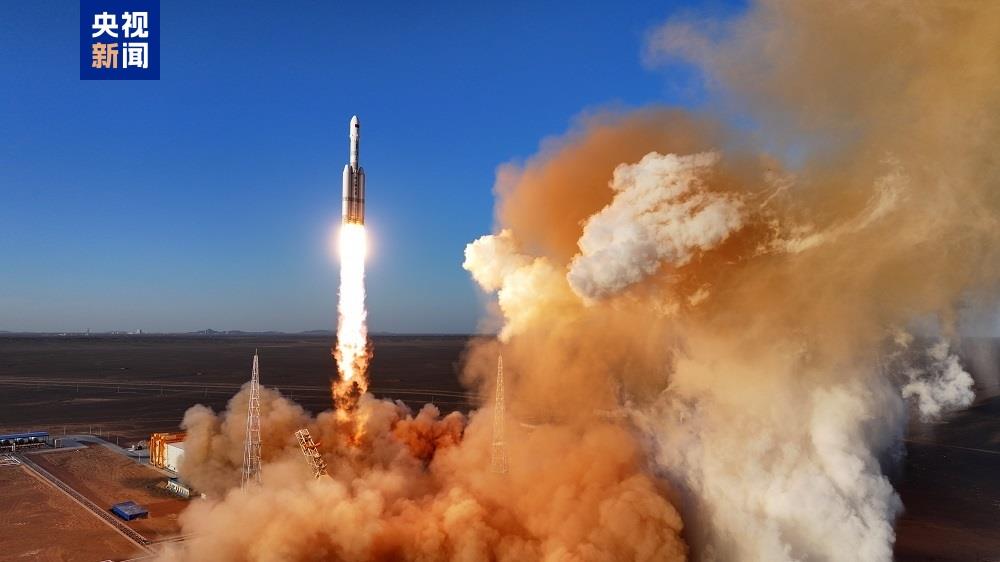 首飞、首艘、首发!本周,我国多领域硬核实力再刷屏