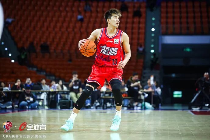 热搜第一!郭艾伦被诈骗近千万,疑以投资入股诱导