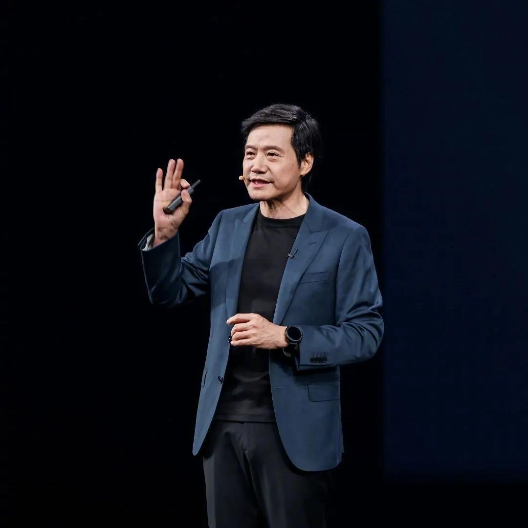 两位小米联合创始人退出小米科技！雷军持股比例增至97.48%