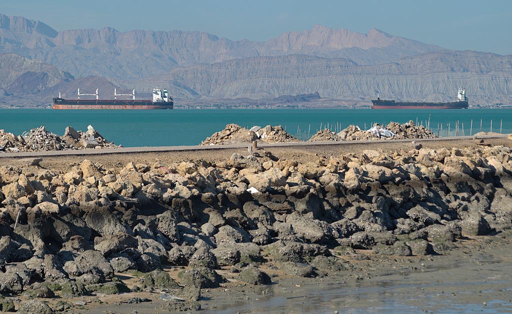 伊朗公布霍尔木兹海峡安全航路图