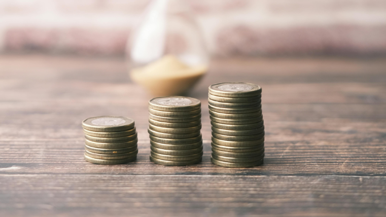 上市险企哪家员工多、薪酬高？仅人保逆势扩编、平安减员仍涨薪、众安高薪微降，三家总薪酬降低