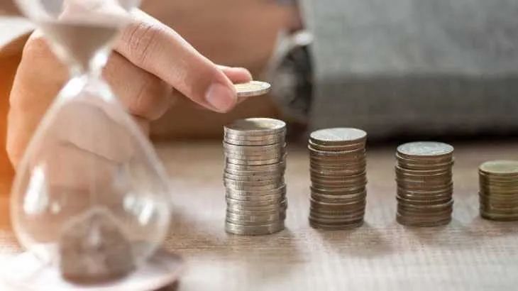 周亚琳年薪1013.5万，打破“天花板”