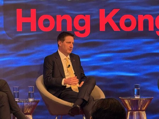 港交所证券产品主管Brian：全球资本从美国回流中国资产 散户参与度愈发重要 AI半导体仍是驱动力