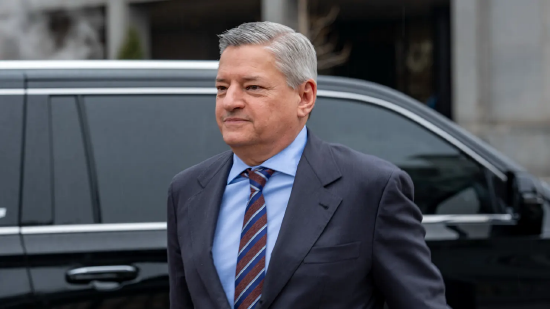 奈飞长期奉行 “自建而非收购”，这个时代结束了吗？