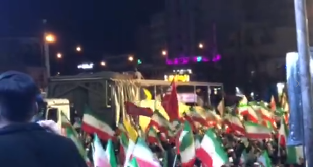 美伊停火期限将至 伊朗展示导弹