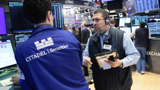 分析师：股市正艰难维持平衡态势