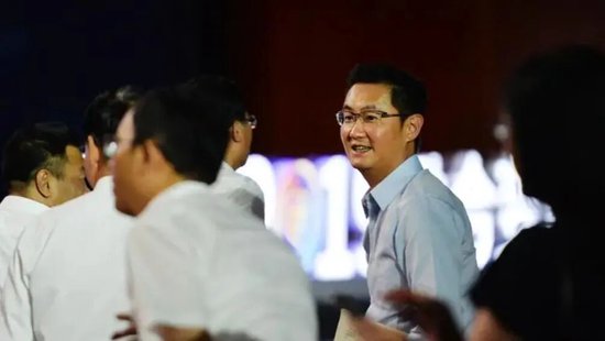 腾讯出牌方式变了