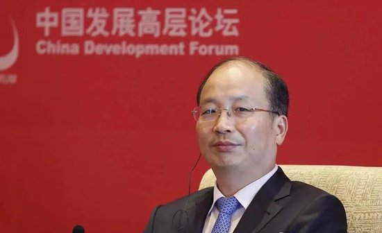 前证监会主席、“IPO之王”易会满被“双开”！为他人在上市审批谋利，家族史腐败实锤