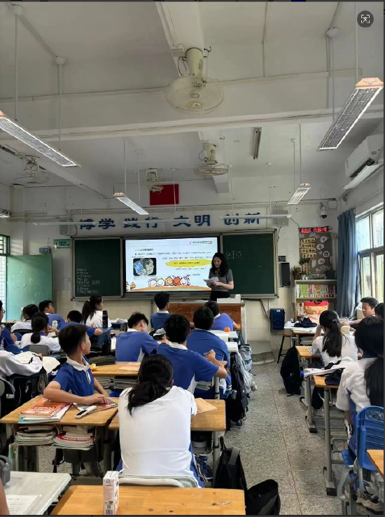 515投资者保护|鹏华基金青年投教团：走进机关&社区青年夜校进行授课 助力深圳青年提升金融素养