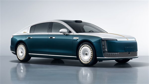 余承东称要卖到200万 尊界S800 Grand Design实车首曝