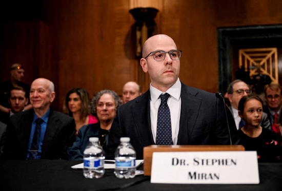 美联储：鲍威尔将担任临时主席直至沃什宣誓就职 鲍曼和米兰持异议
