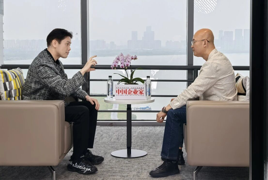 追觅俞浩:曾临时起意花500万请全员吃夜宵,花几千万给员工涨薪
